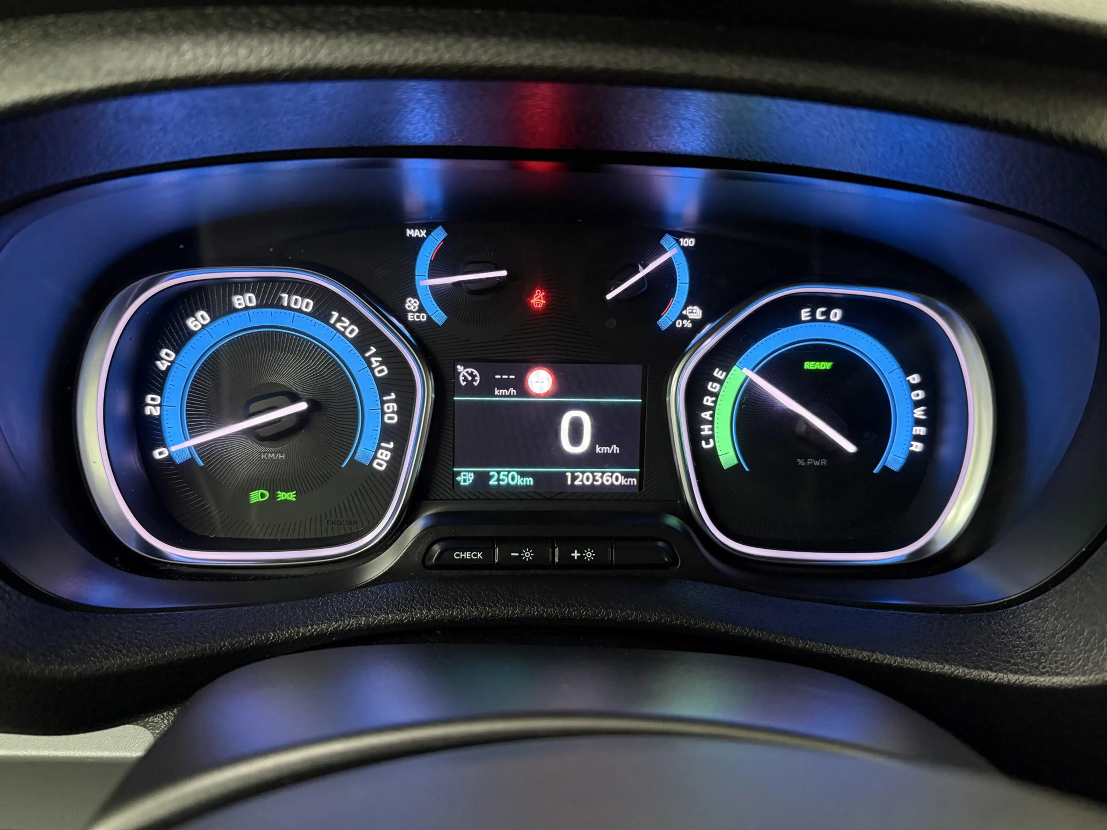 Toyota Proace Lang 75KWh | Elektrisch | Navigatie | Multimedia | — photo 14
