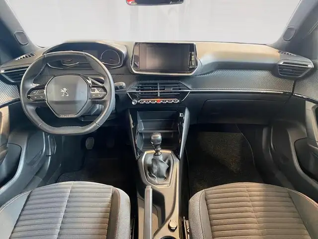 Peugeot 2008 view 6