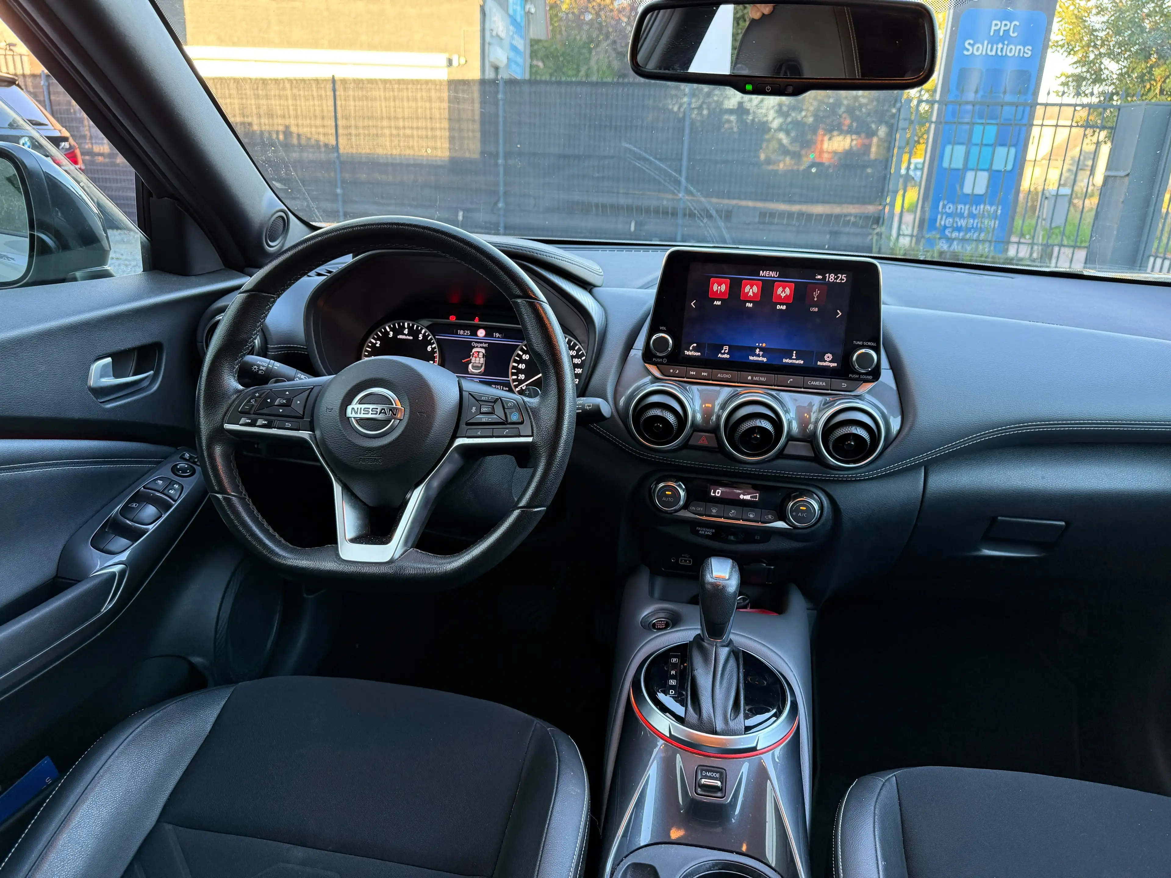 Nissan Juke Juke 1.0 DIG-T 2WD Tekna DCT (EU6AP) — photo 10