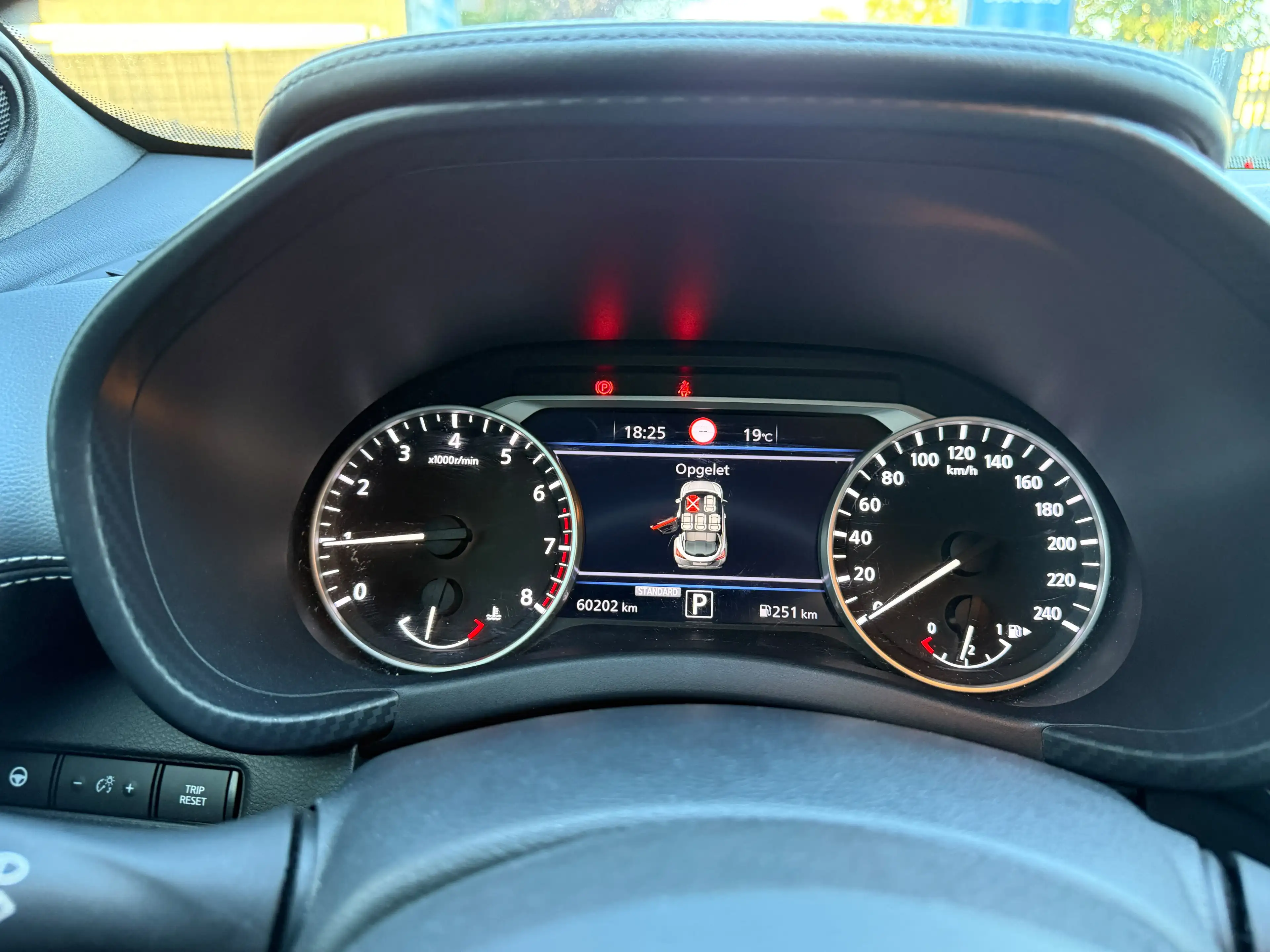Nissan Juke Juke 1.0 DIG-T 2WD Tekna DCT (EU6AP) — photo 13