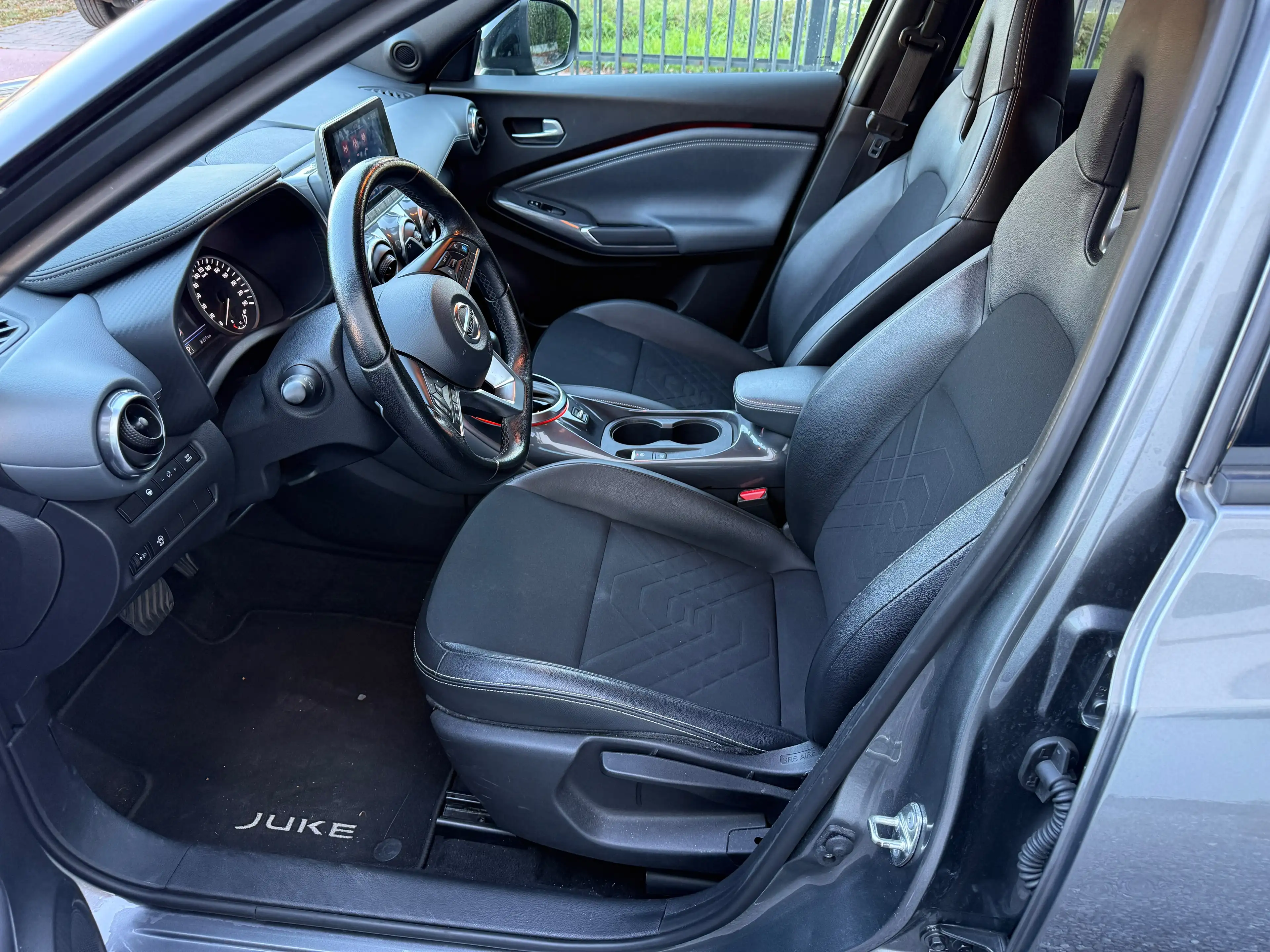 Nissan Juke Juke 1.0 DIG-T 2WD Tekna DCT (EU6AP) — photo 7