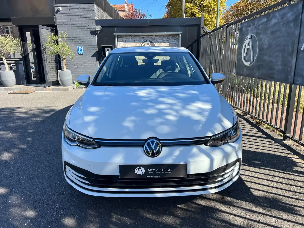 Volkswagen Golf Standard Model — photo 3