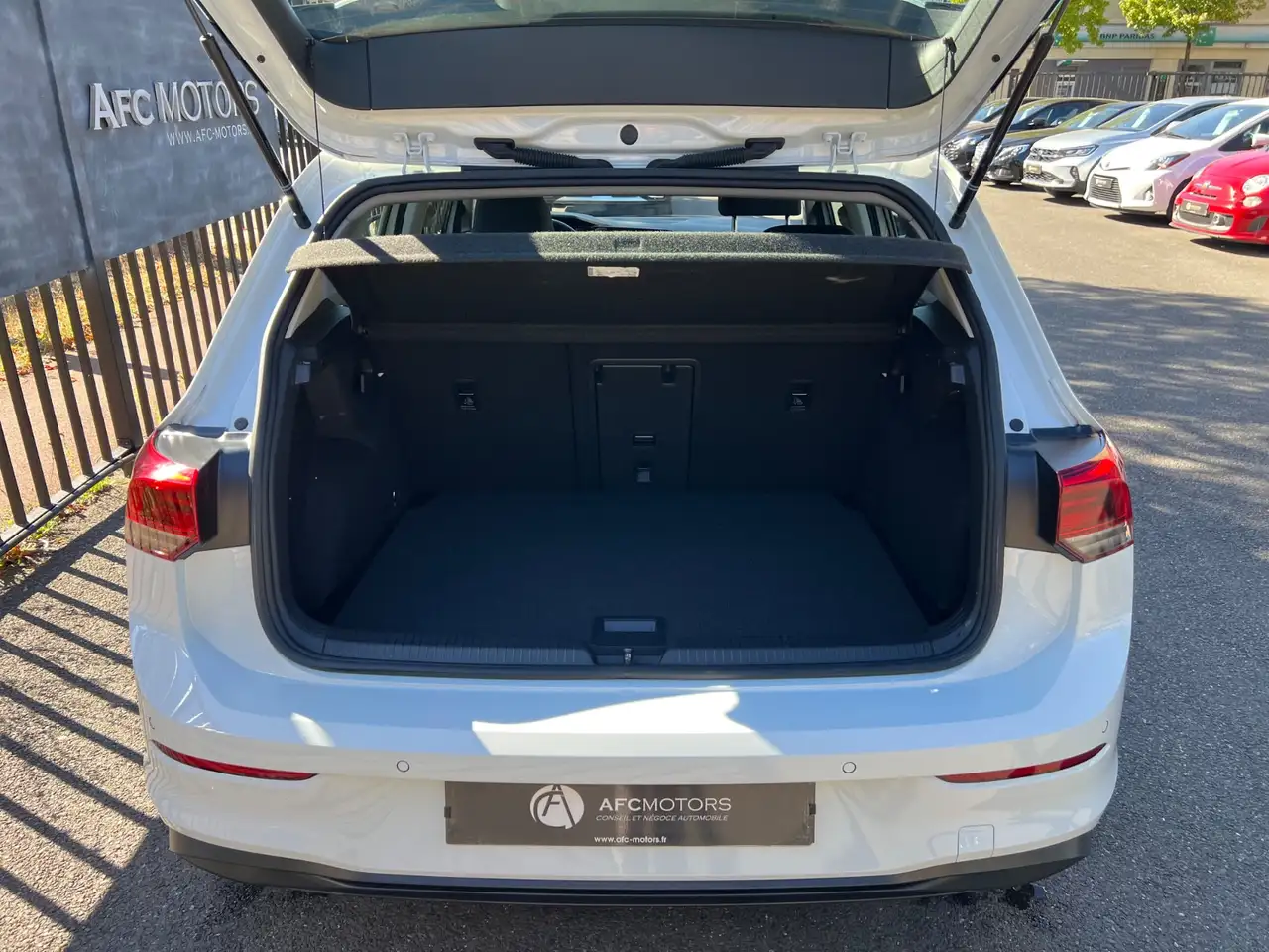 Volkswagen Golf Standard Model — photo 9