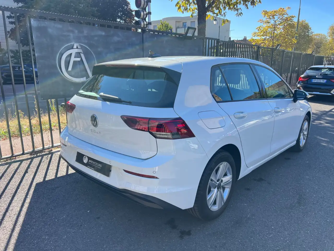 Volkswagen Golf Standard Model — photo 7