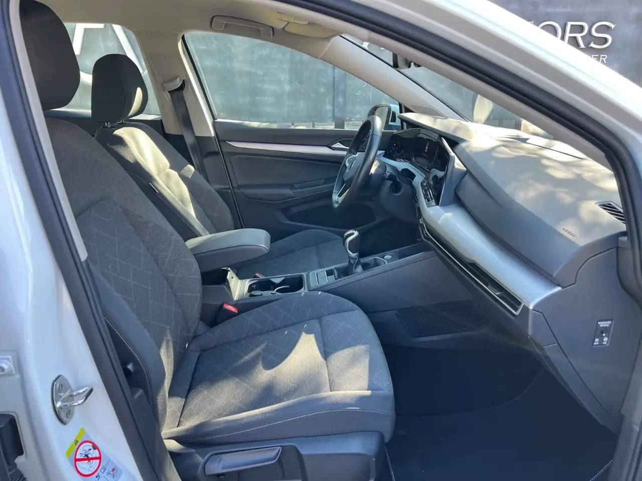 Volkswagen Golf Standard Model — photo 12