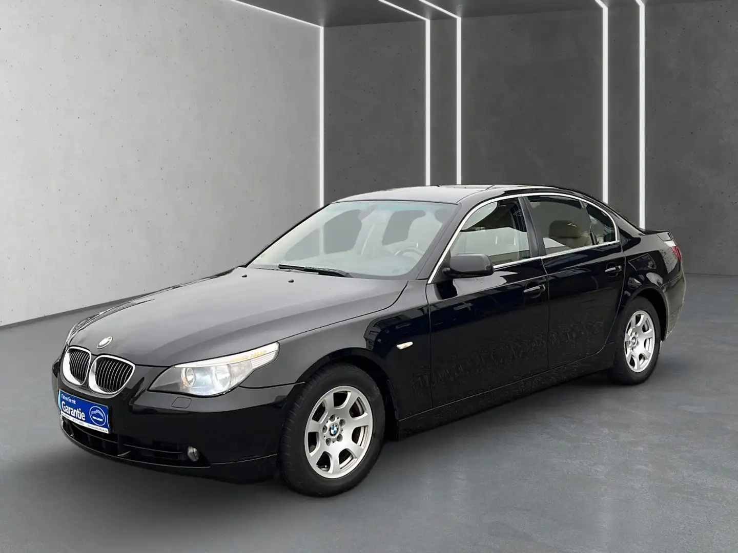 BMW 525 BMW 5 Lim. 525d Wagen Nr.:068 Schwarz - 2