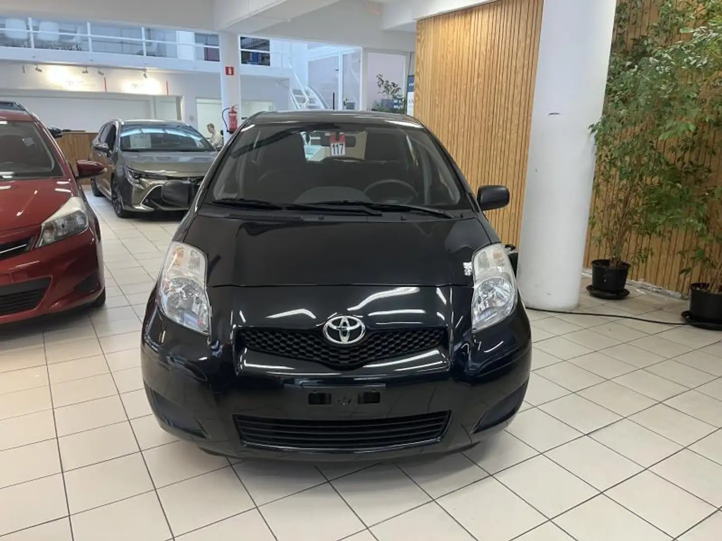 Toyota Yaris Eco Noir - 2