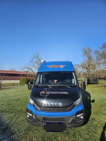 Iveco Daily 35 C 18 SV teilverglast