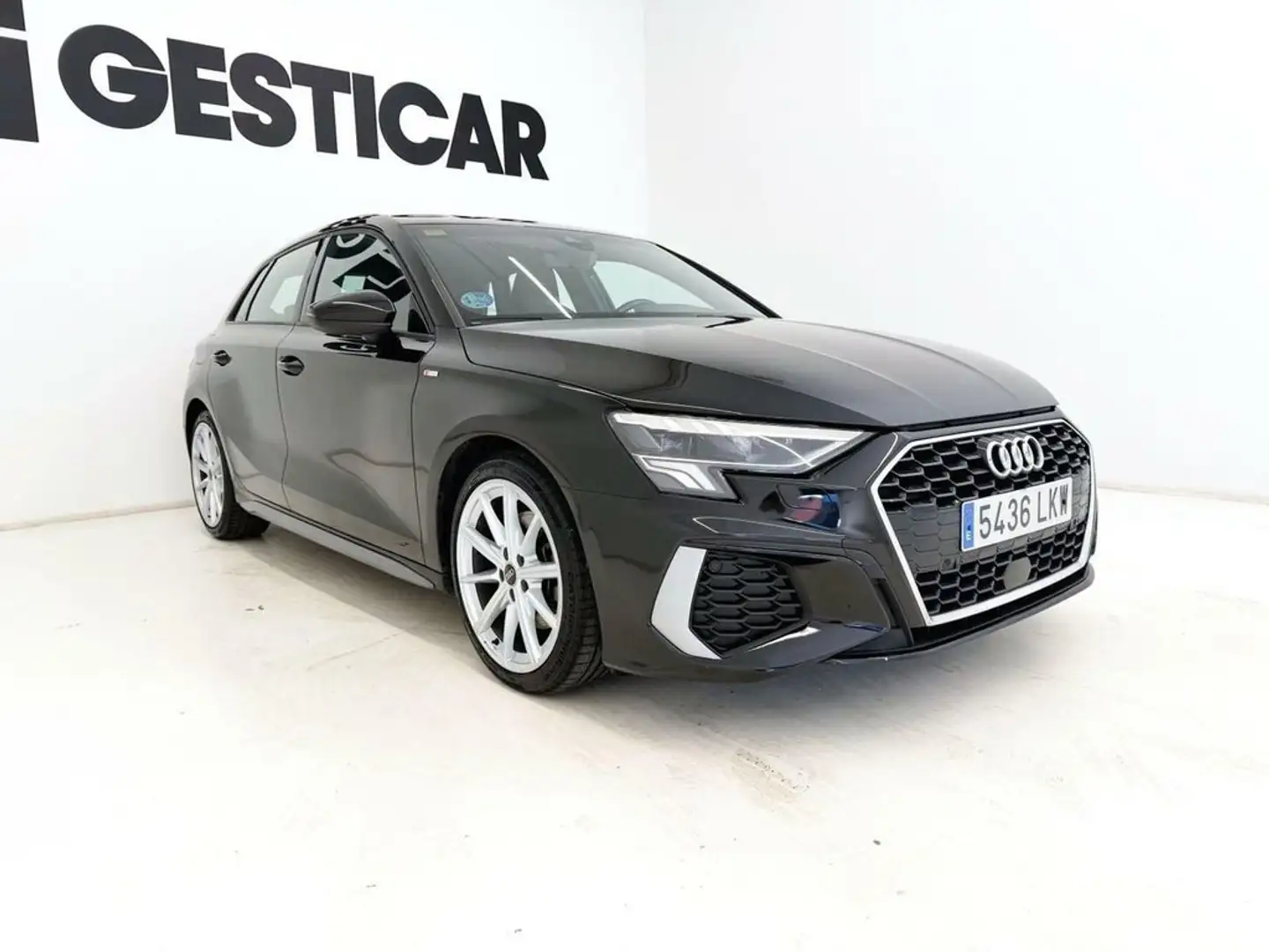 Audi A3 SPORTBACK GENUINE ED 35 TFSI 150CV Noir - 2