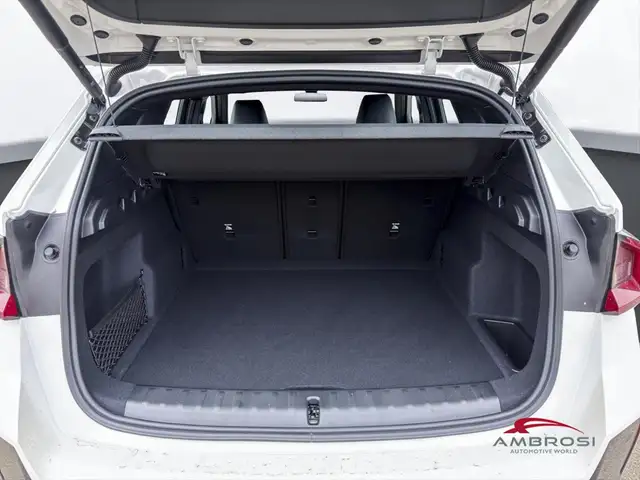 BMW X1 view 9