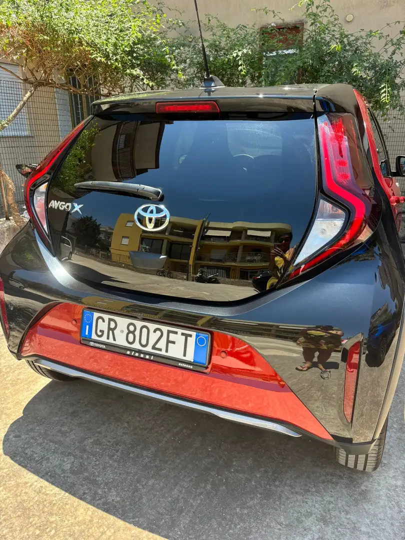Toyota Aygo Aygo X Air X 1.0 Lounge Air 72cv Roşu - 1