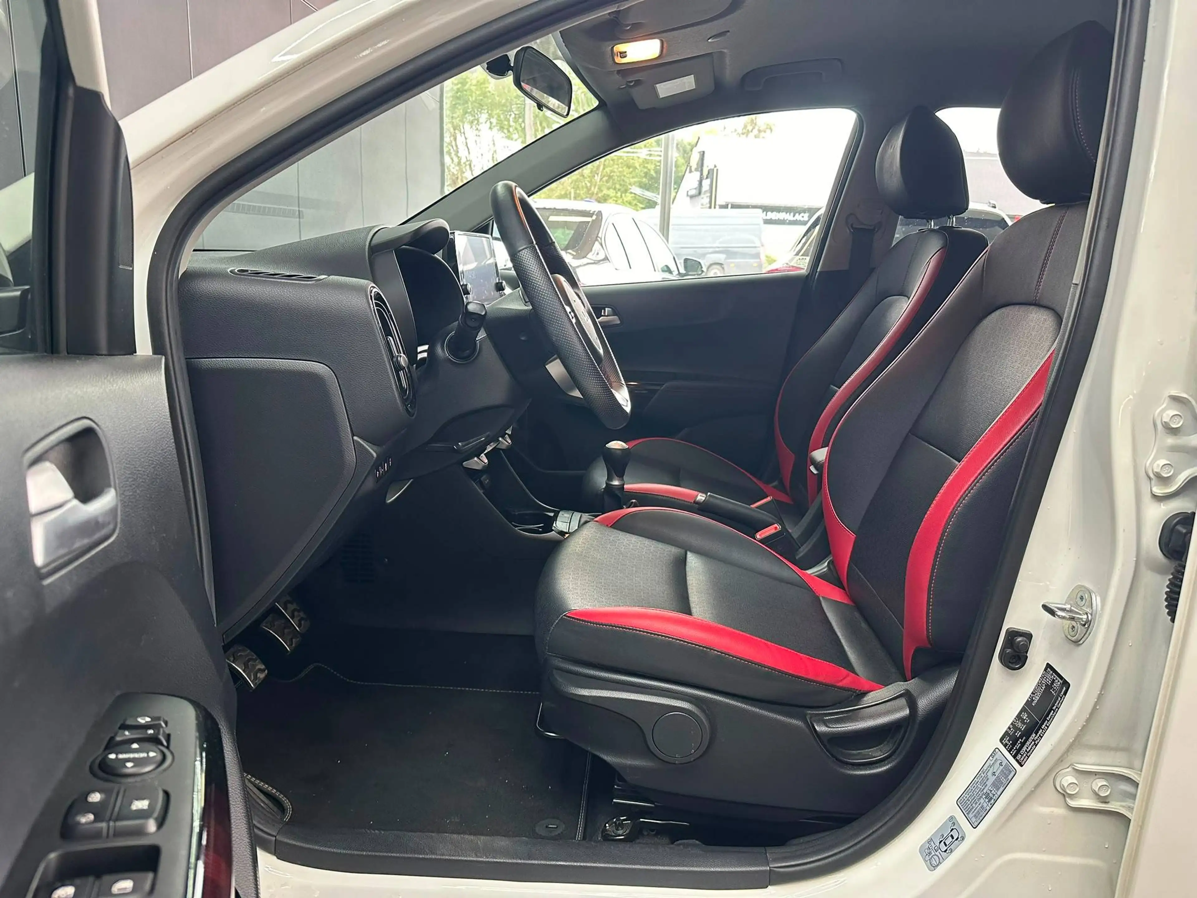 Kia Picanto 🟢1.2 ESSENCE 84CV GT LINE - GPS - CUIR - CAMERA — photo 8
