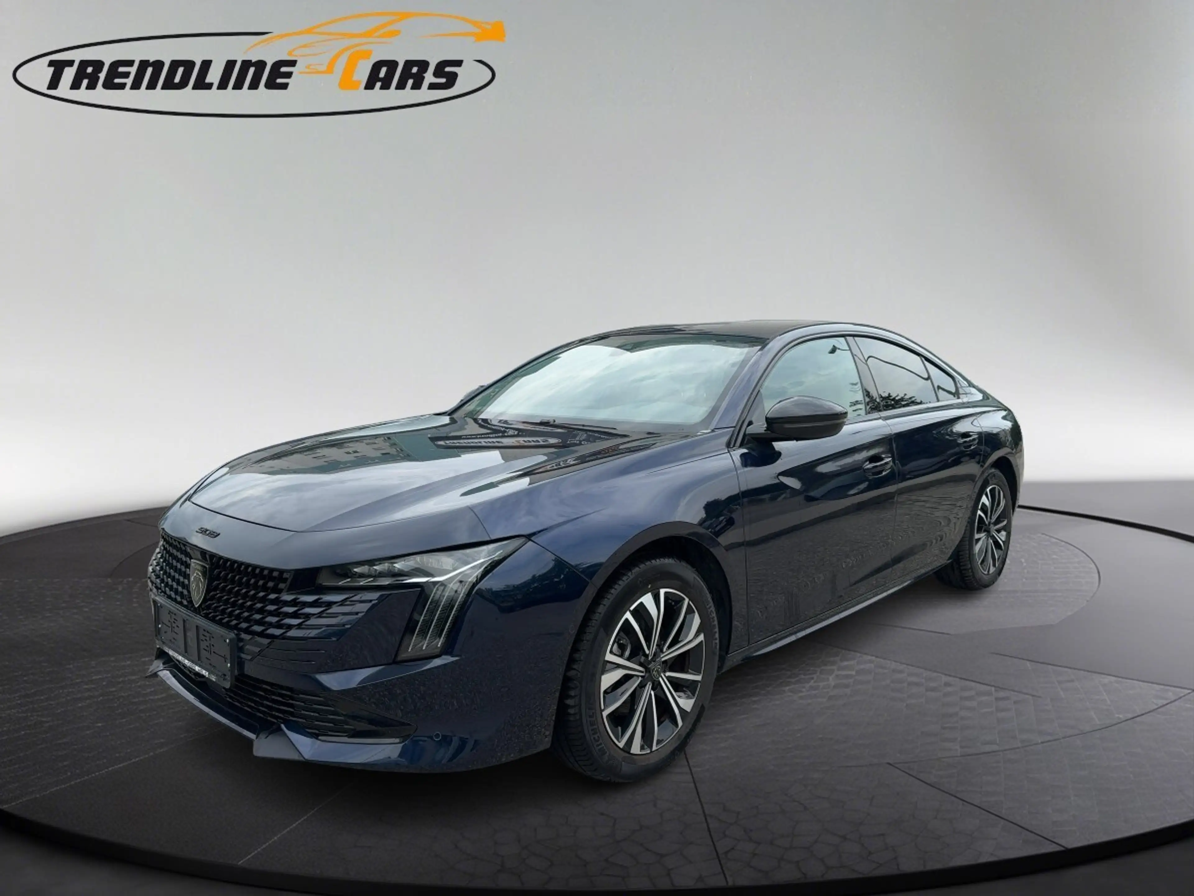 Peugeot 508 PureTech 130 EAT8 Allure Pack Aut. — photo 6