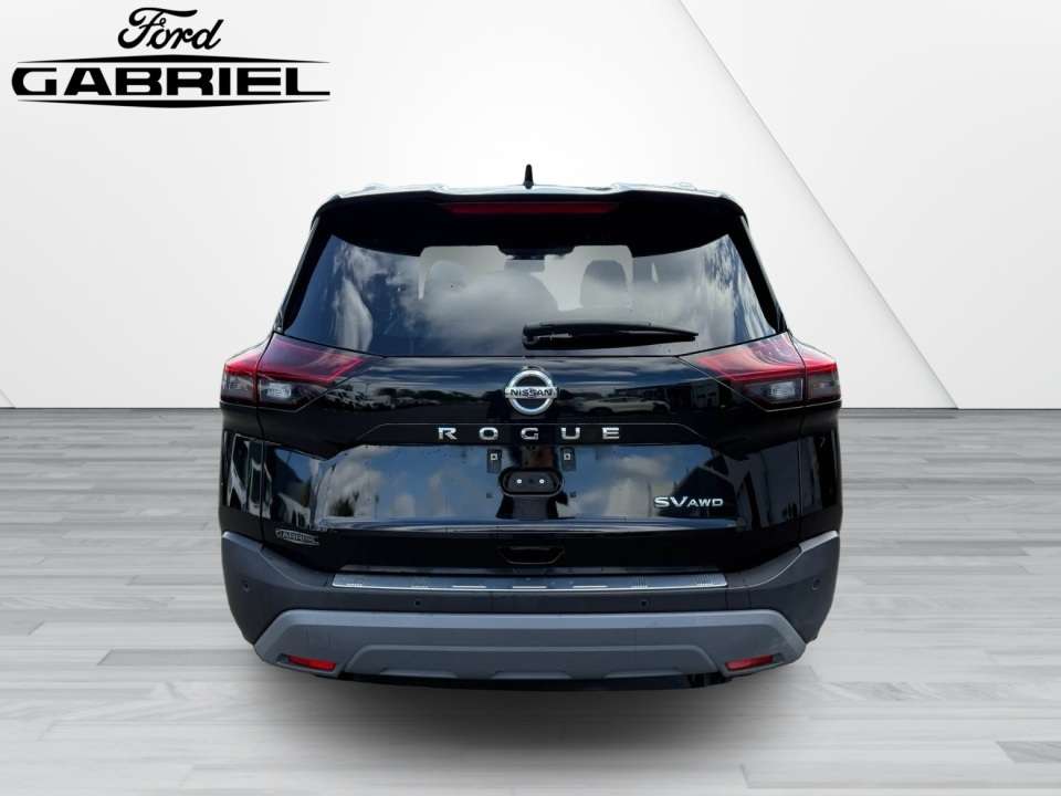 2021 Nissan Rogue SV — снимка 1