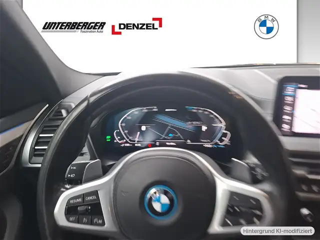 BMW X3 view 9