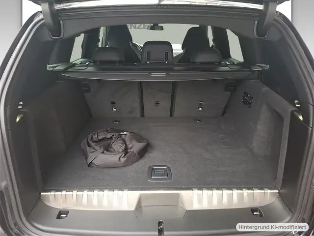 BMW X3 view 11