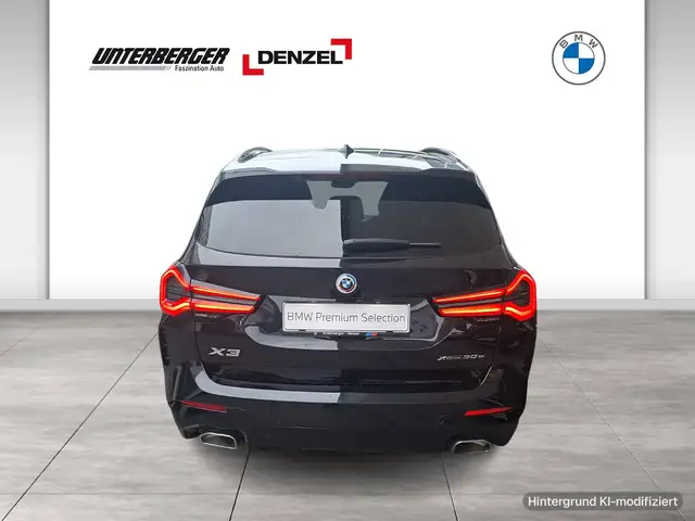 BMW X3 view 5