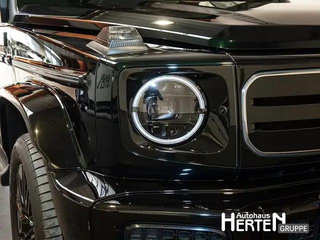 Mercedes-Benz G-Class view 13
