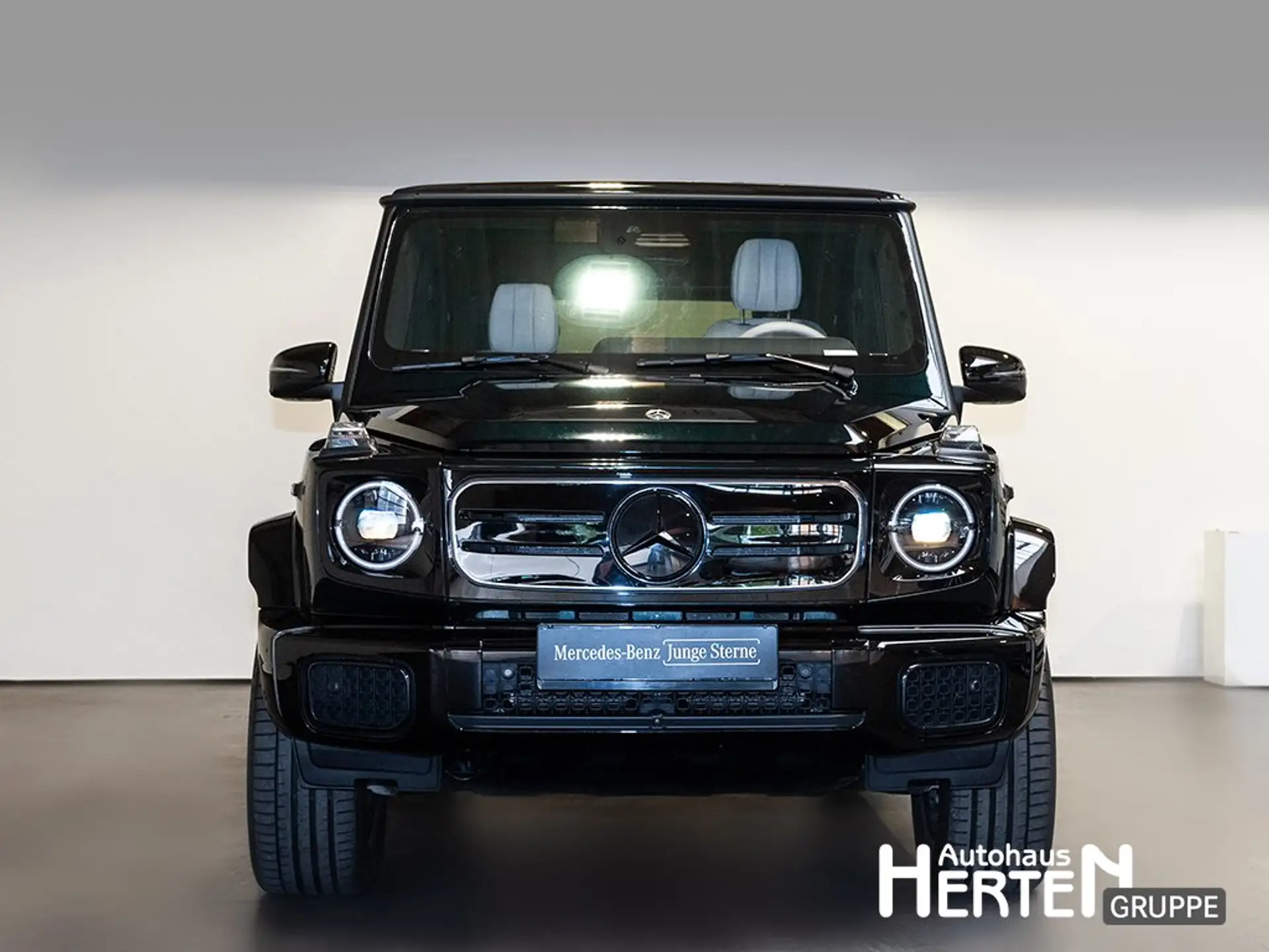 벤츠 Mercedes-Benz G-Class G 580 EQ 2025 블랙 사진 2