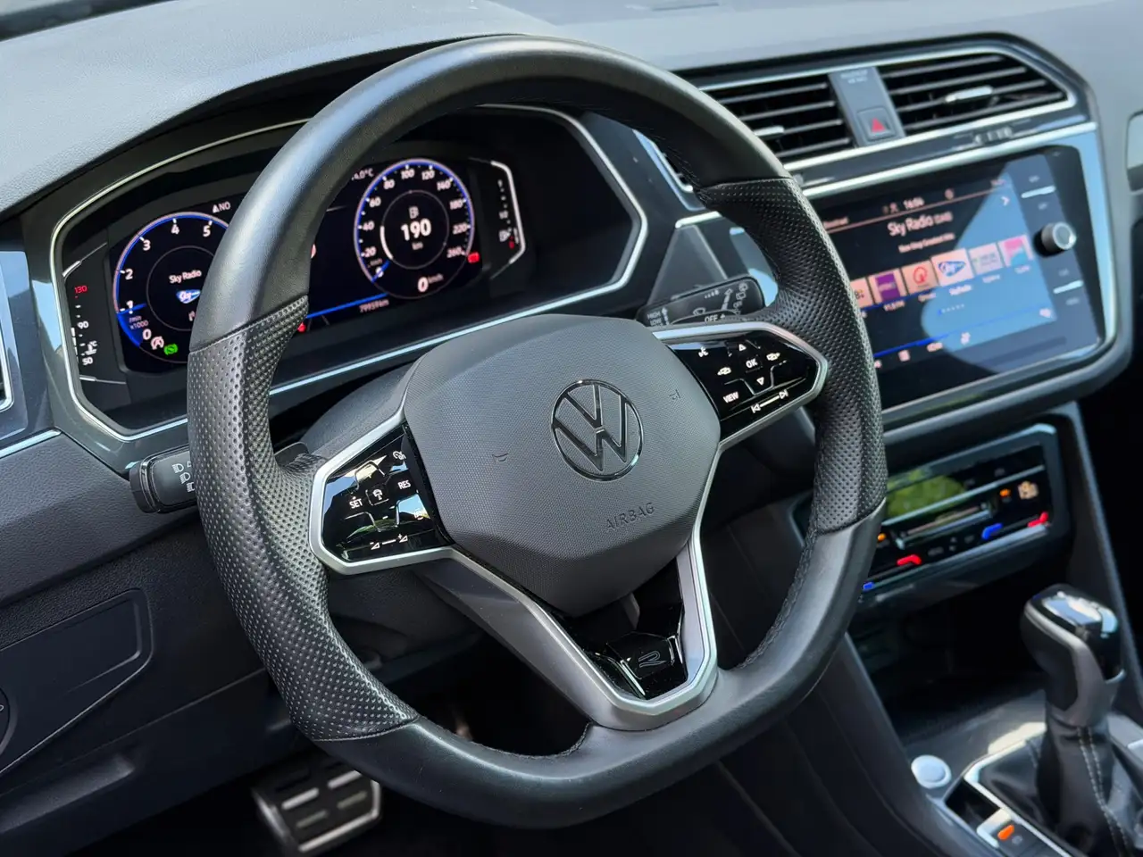 Volkswagen Tiguan 1.5 TSI R-Line Business+ IQ Light Cam, миниатюра 27