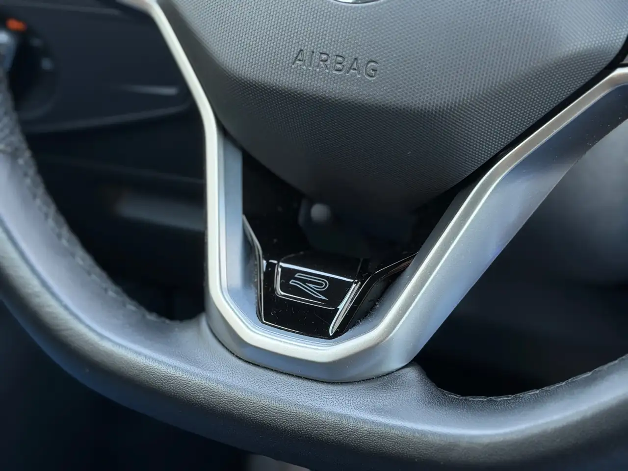 Volkswagen Tiguan 1.5 TSI R-Line Business+ IQ Light Cam, миниатюра 30