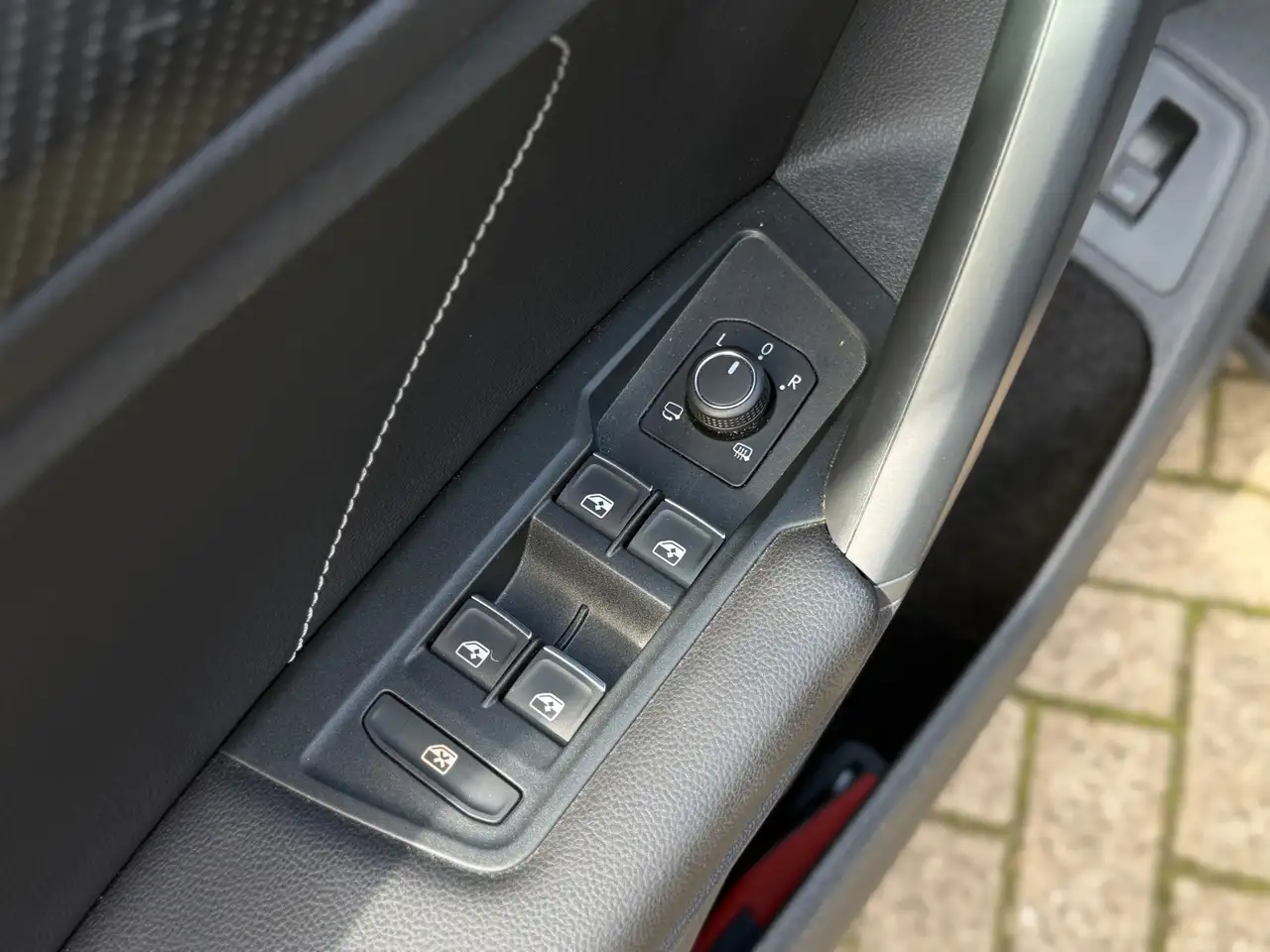 Volkswagen Tiguan 1.5 TSI R-Line Business+ IQ Light Cam, миниатюра 23