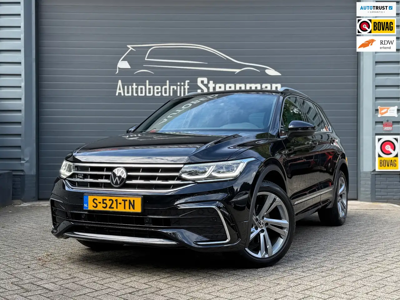 Volkswagen Tiguan 1.5 TSI R-Line Business+ IQ Light Cam