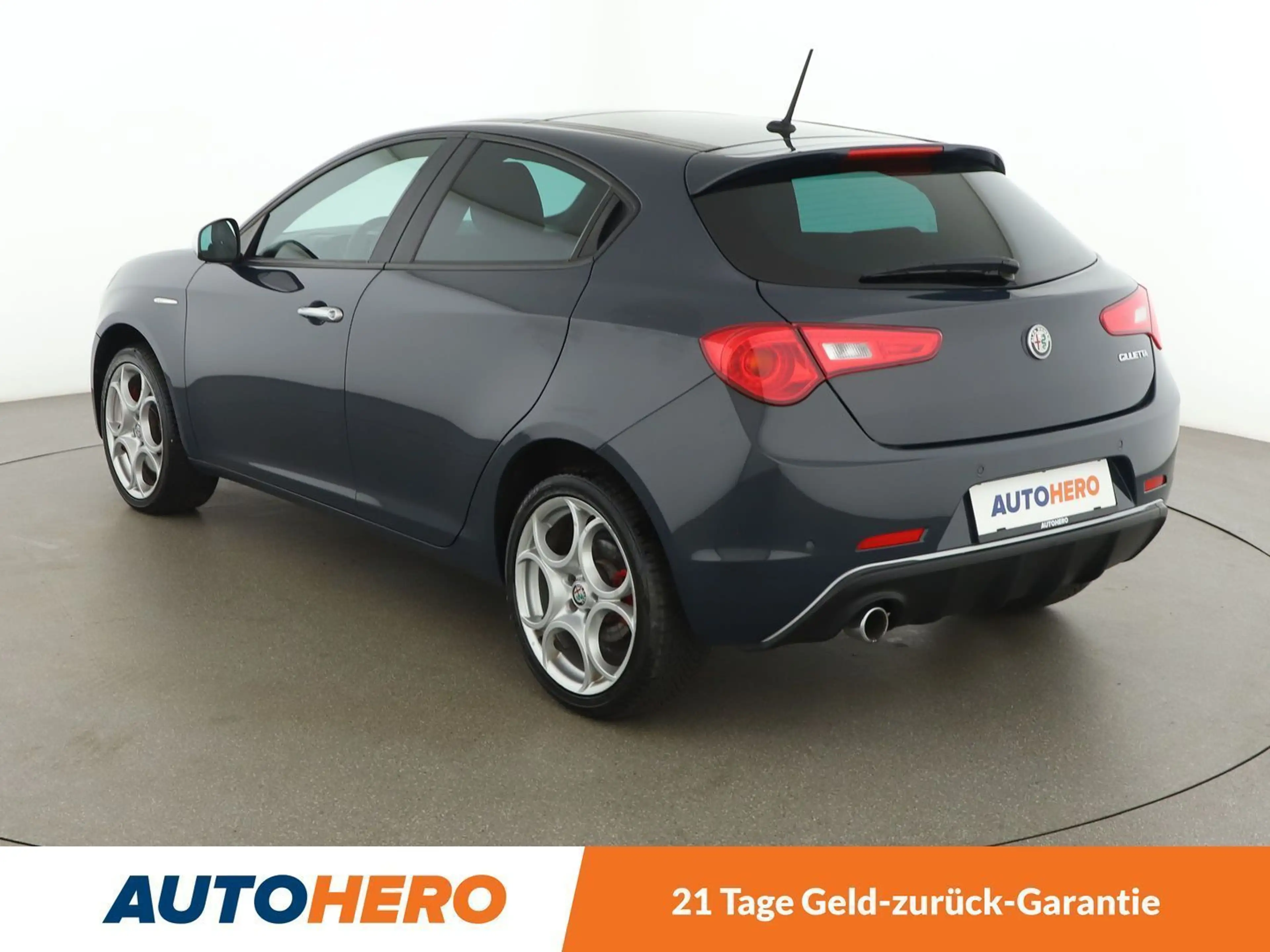 Alfa Romeo Giulietta 1.6 JTD Super Aut. *XENON*TEMPO*KLIMAAUT*SHZ* — photo 4