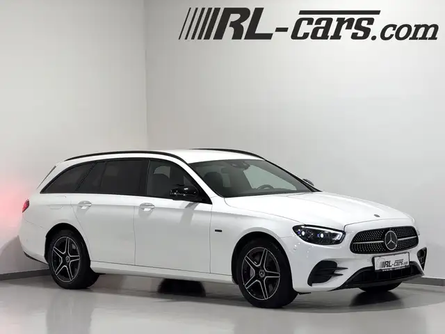 Mercedes-Benz E 300 DE T 4Matic Aut/AMG-Sport/HEAD-UP/360*Grad/ACC