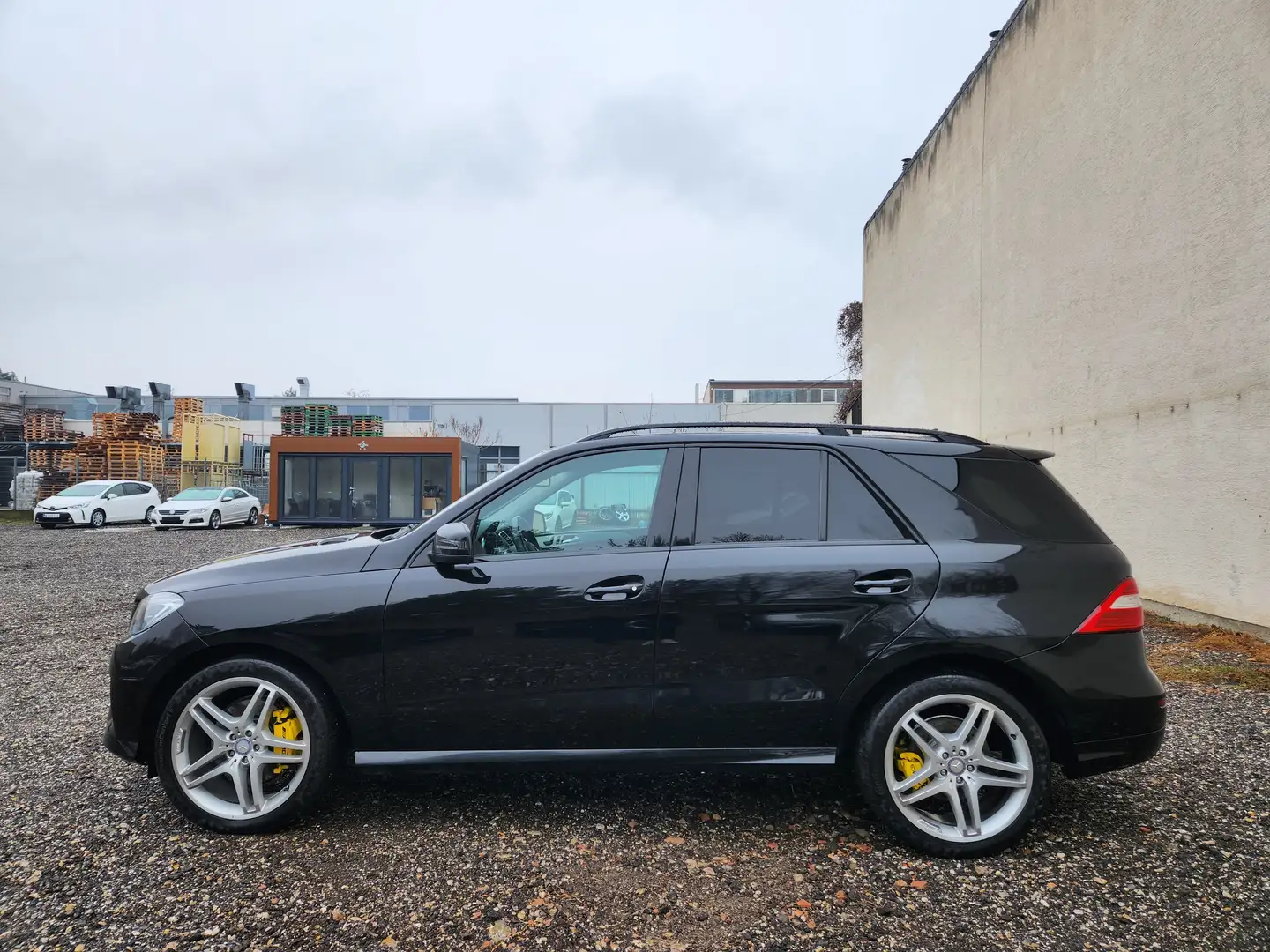 Mercedes-Benz ML 350 CDI 4M AMG LINE AIRMATIC Intelligent Light Schwarz - 2