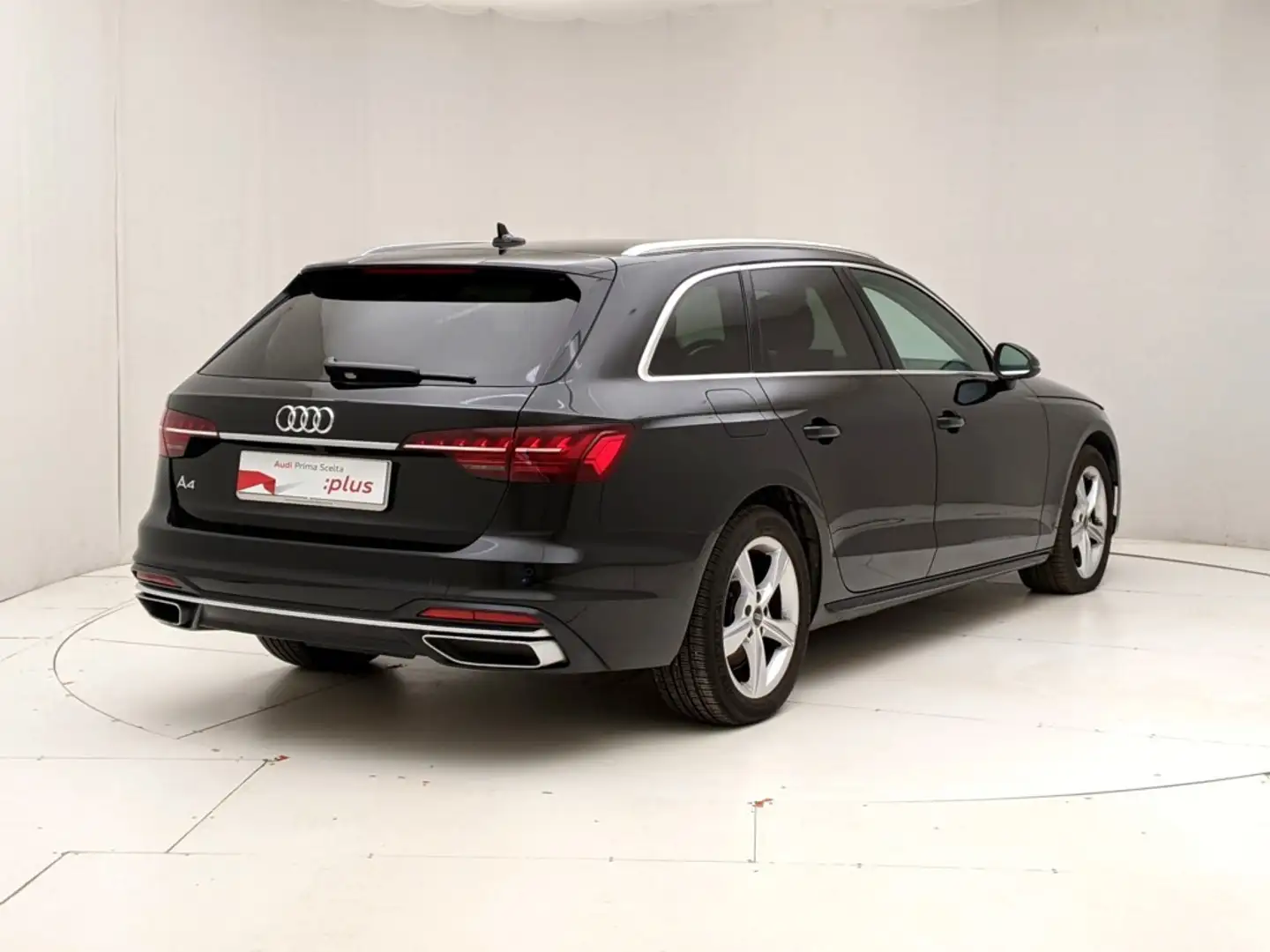 Audi A4 Avant 35 2.0 tdi mhev Business Advanced 163cv s-tr Nero - 2