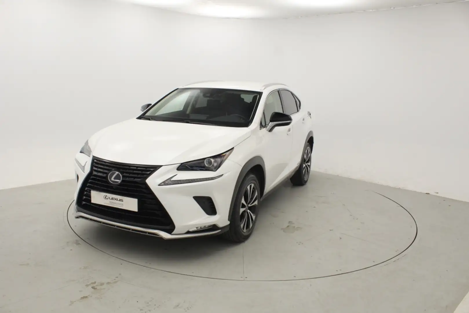 Lexus NX 300h NXH PREMIUM PLUS 2.5 HYBRID 197 CV AUTO 5P 4WD Blanco - 2
