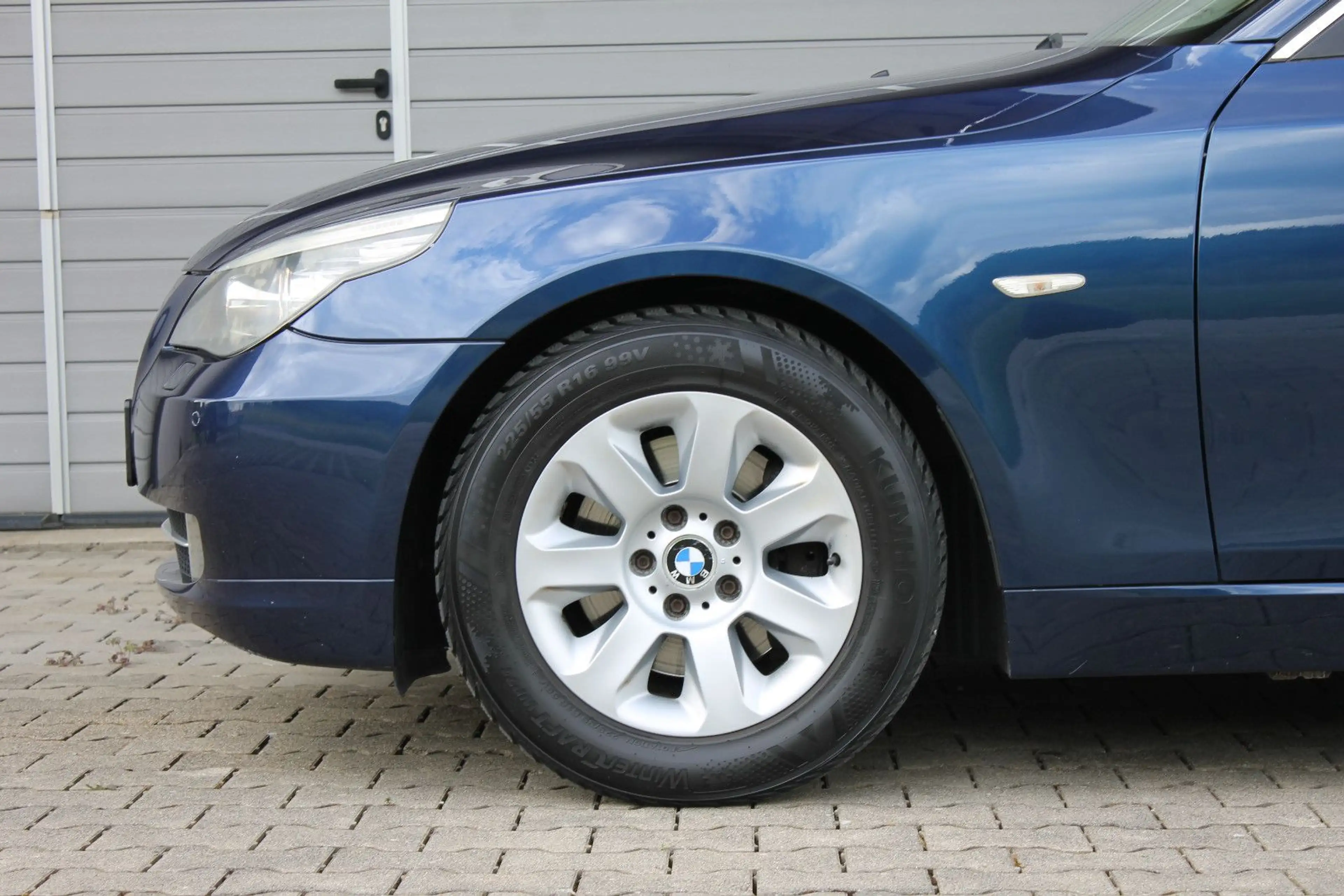 BMW 523 Limo 523i*Navi*M-Lenkrad*Xenon*3.Hand*Scheckheft — photo 9