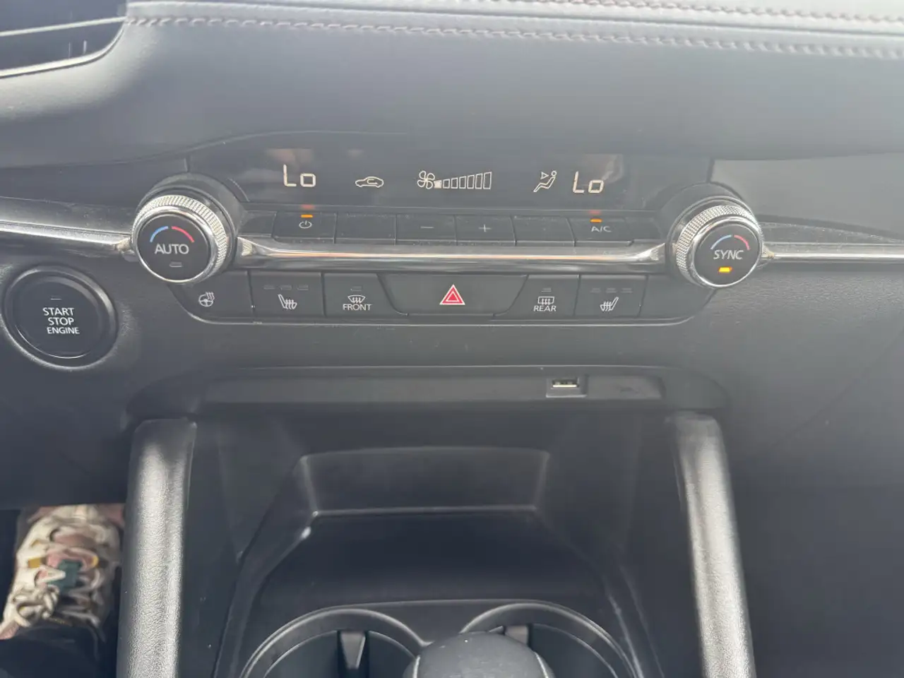 Mazda 3 снимка Mazda 3