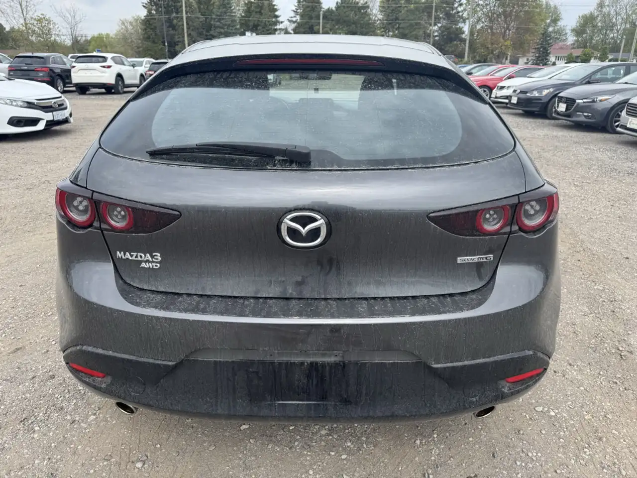 Mazda 3 снимка Mazda 3