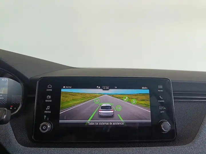 Škoda Kamiq 1.0 TSI DSG Selection 2025, foto 12