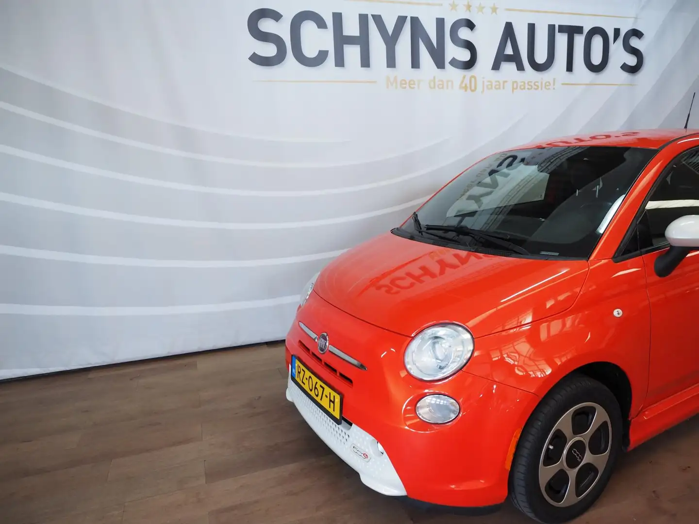 Fiat 500e 24kwh Electrisch/ Leder/Parkdist. Oranje - 2