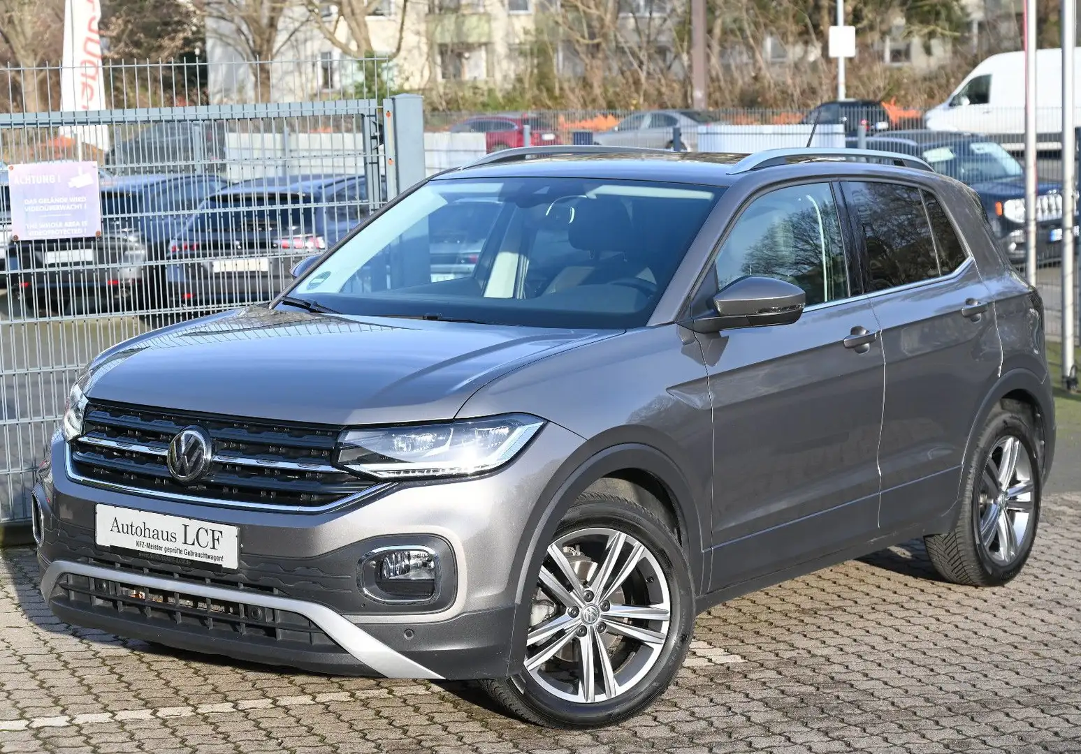 Volkswagen T-Cross 1.0 TSI Style Automatik Kamera AHK Sitzh Grau - 2