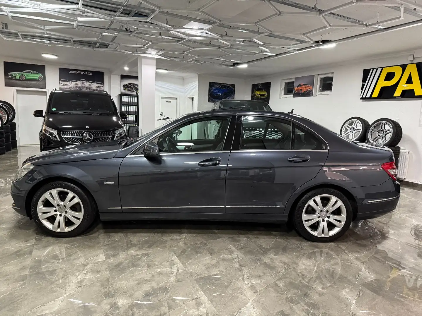 Mercedes-Benz C 220 CDI Lim. / Automatik Xenon Schiebedach Grijs - 2