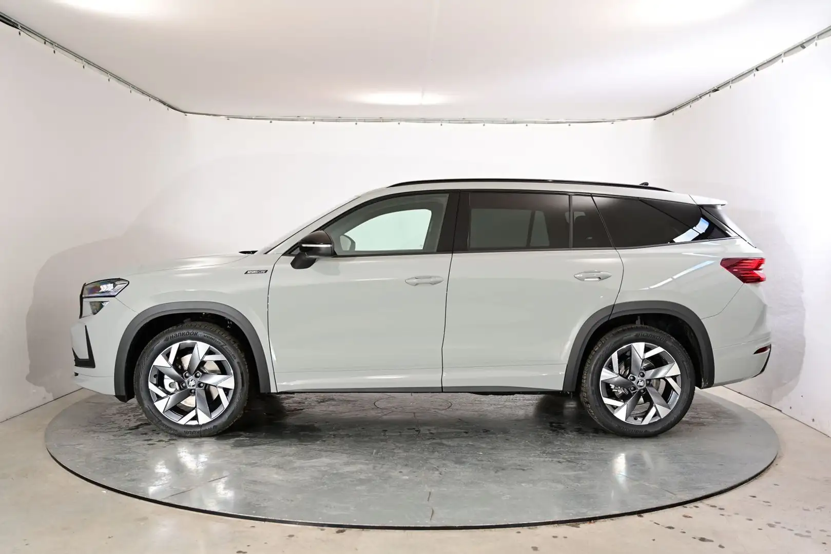 Skoda Kodiaq Sportline ACC|HuD|Stand-Hzg|AHK|RFK|PA... Серый - 2