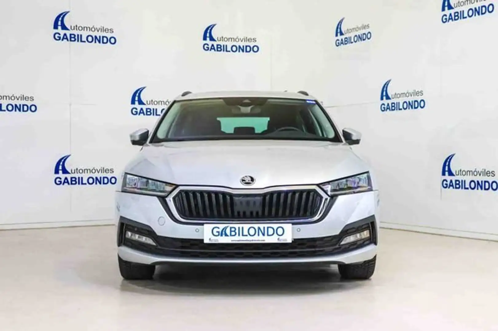 Skoda Octavia Combi 2.0TDI Ambition 85kW Gris - 2