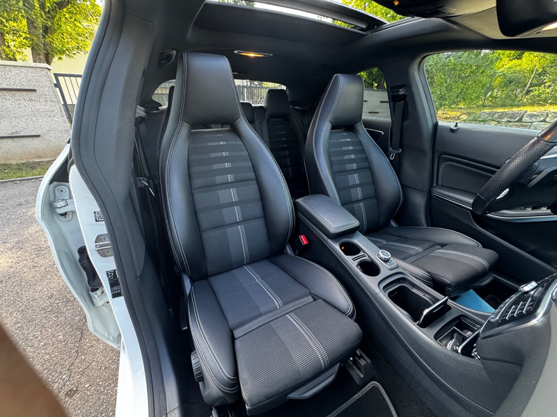 Mercedes-Benz CLA 200 Urban /Panorama-Dach/Night-Paket — photo 17