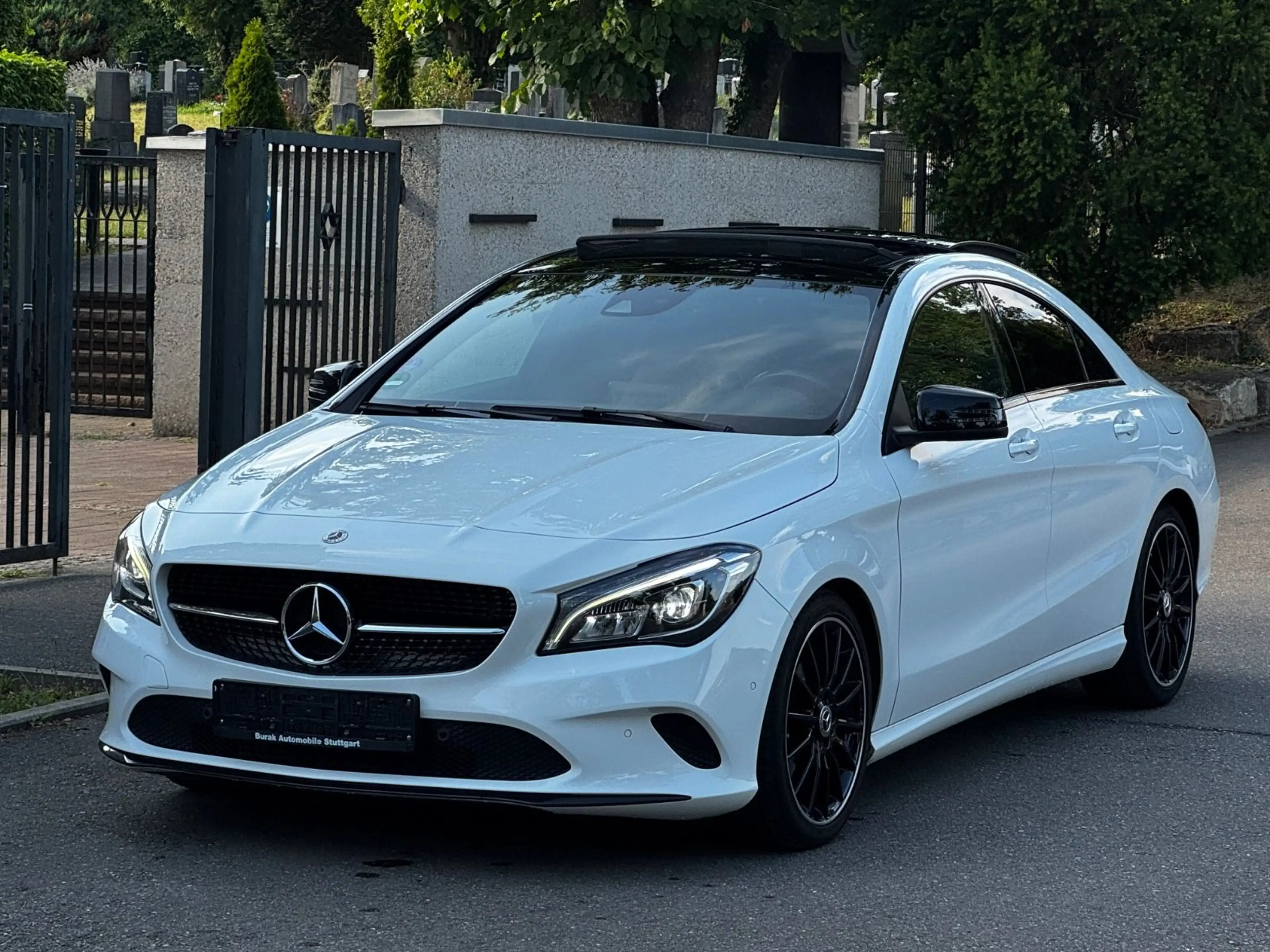 Mercedes-Benz CLA 200 Urban /Panorama-Dach/Night-Paket