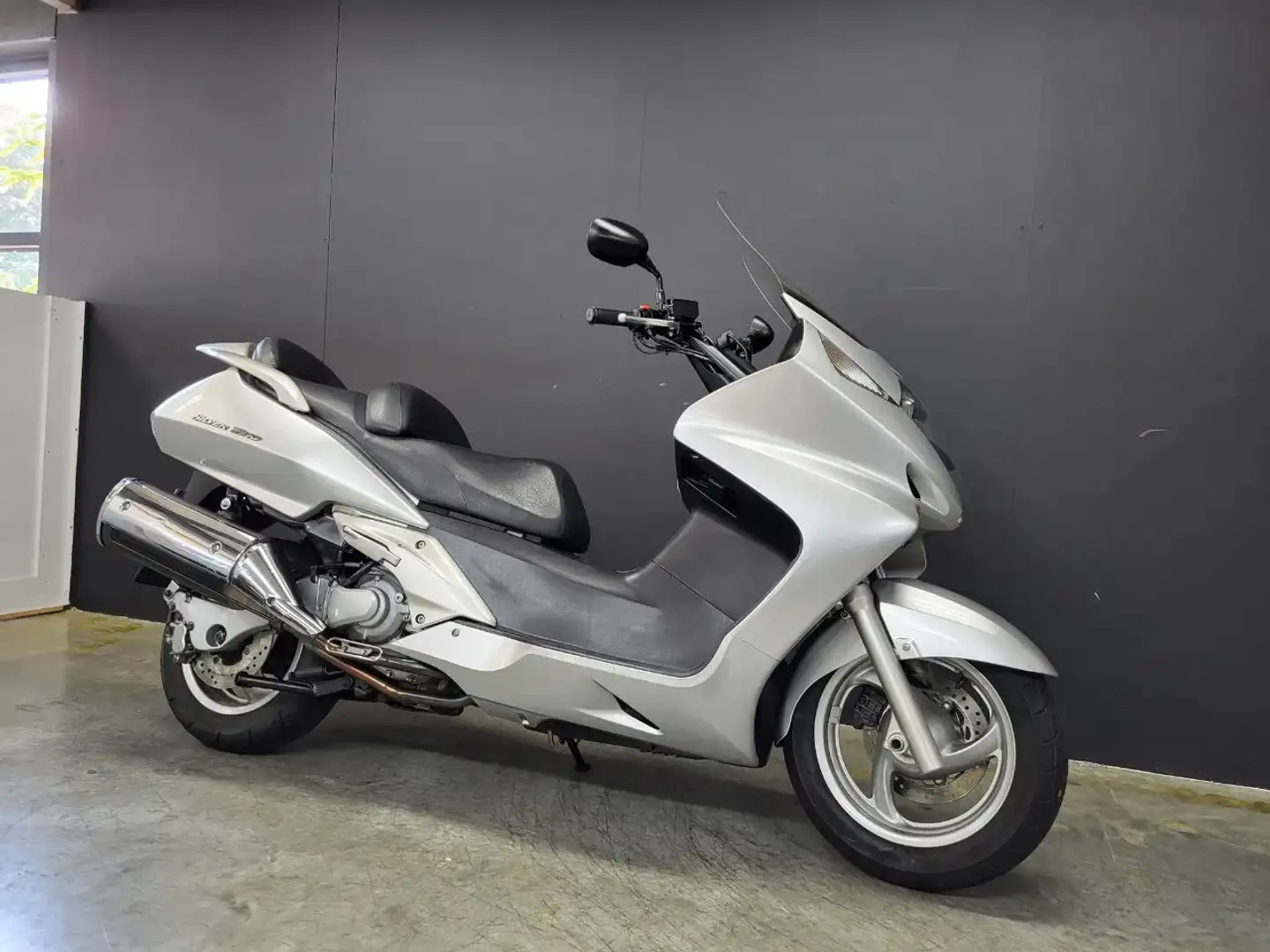 Honda Silver Wing FJS 600 Silverwing - 2