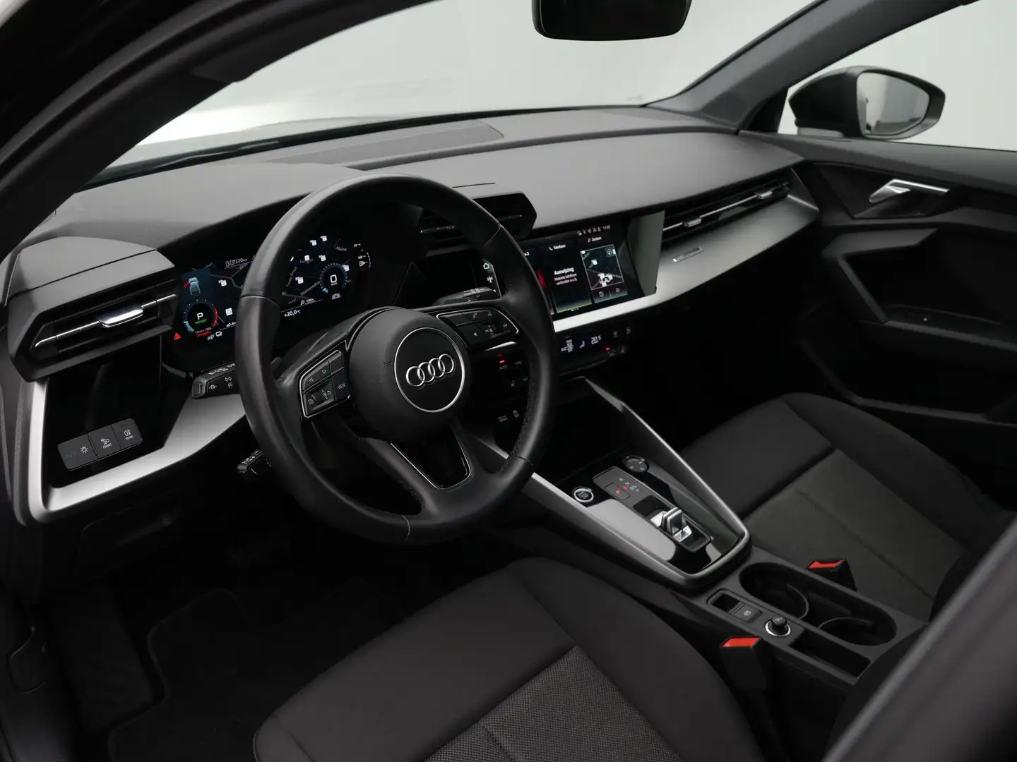 Audi A3 Sportback Advanced edition 40 TFSI e 204 pk S-tron Nero - 2