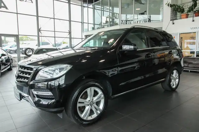 Mercedes-Benz GLE 250 ML 250 CDI 4Matic/AHK/360°/PANO/BI-XENON/SHZ