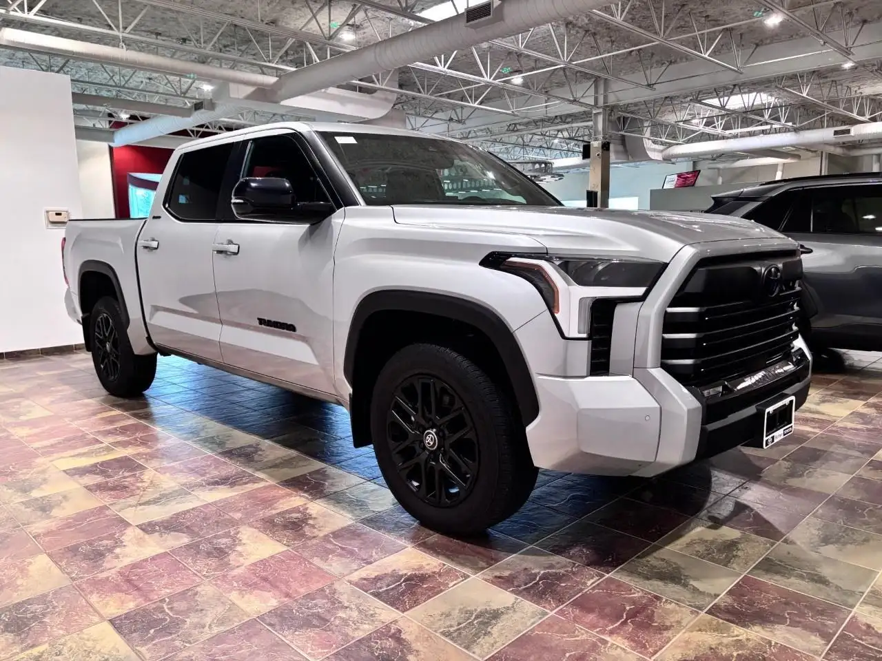 Toyota Tundra снимка Toyota Tundra