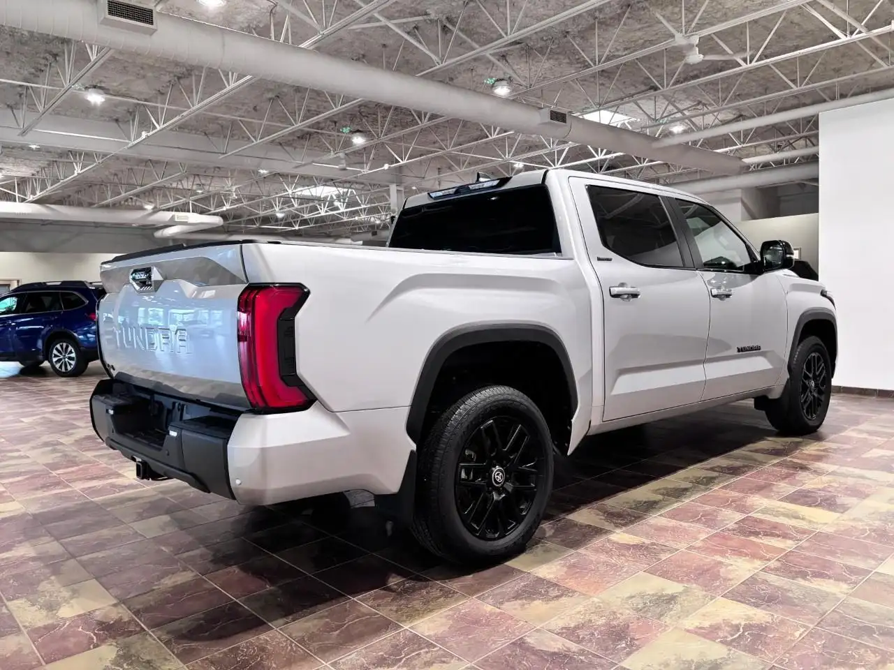 Toyota Tundra снимка Toyota Tundra