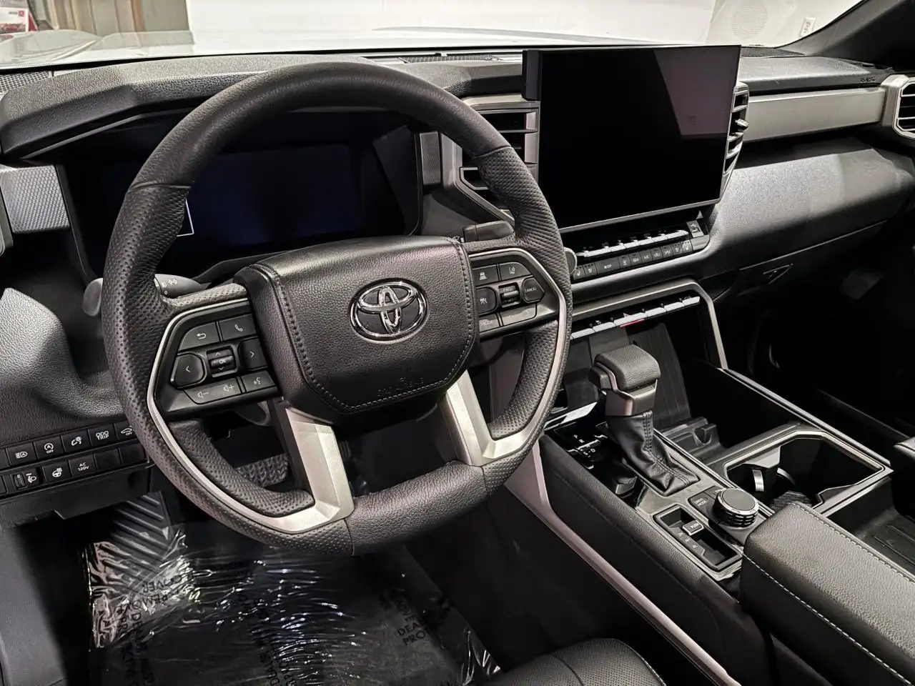 Toyota Tundra снимка Toyota Tundra