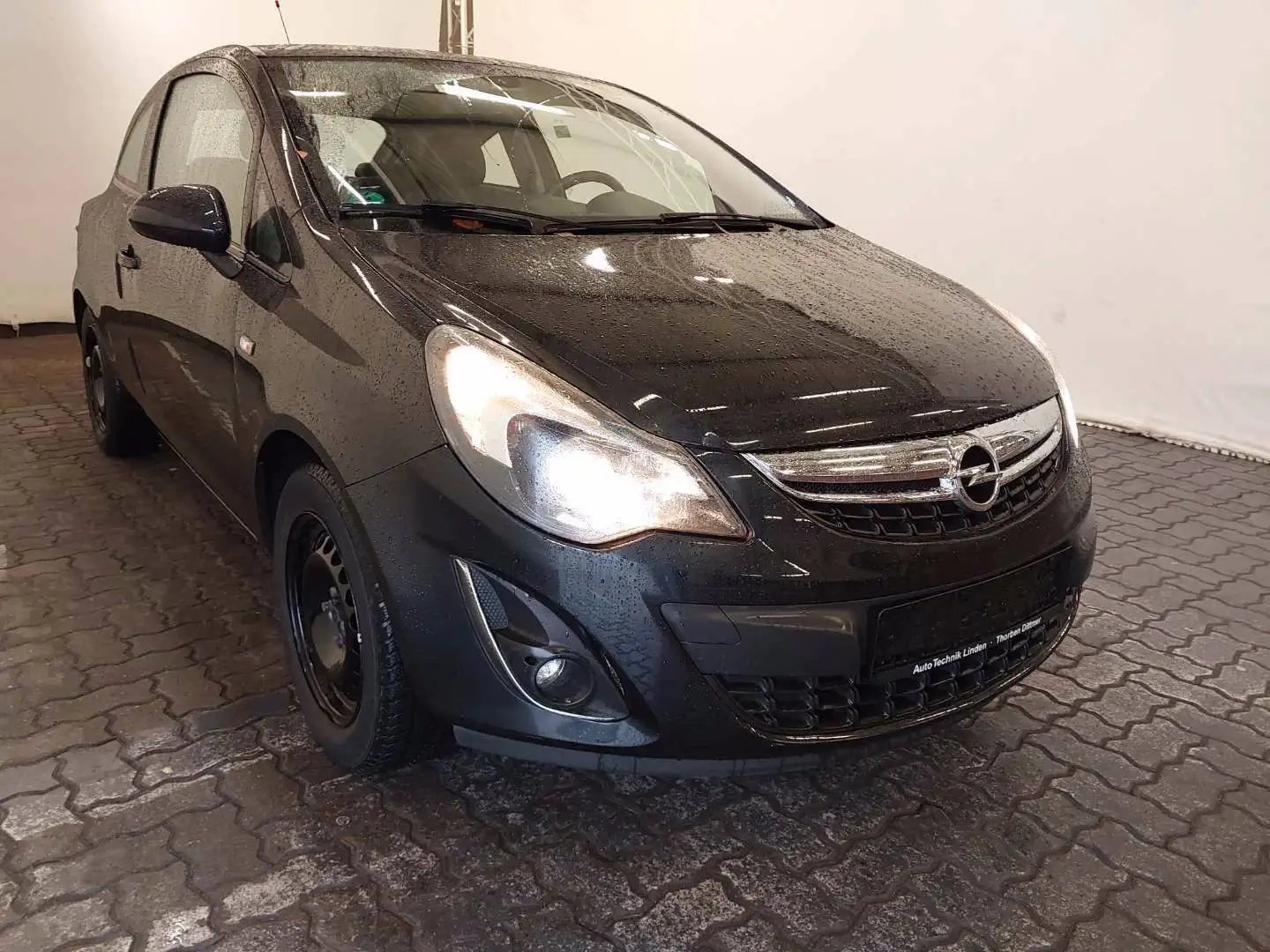 Opel Corsa CORSA D INNOVATION SITZHZG. PDC AHK TEMPO. 04/27 Noir - 1